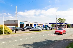Tip Top Garage Ltd place picture